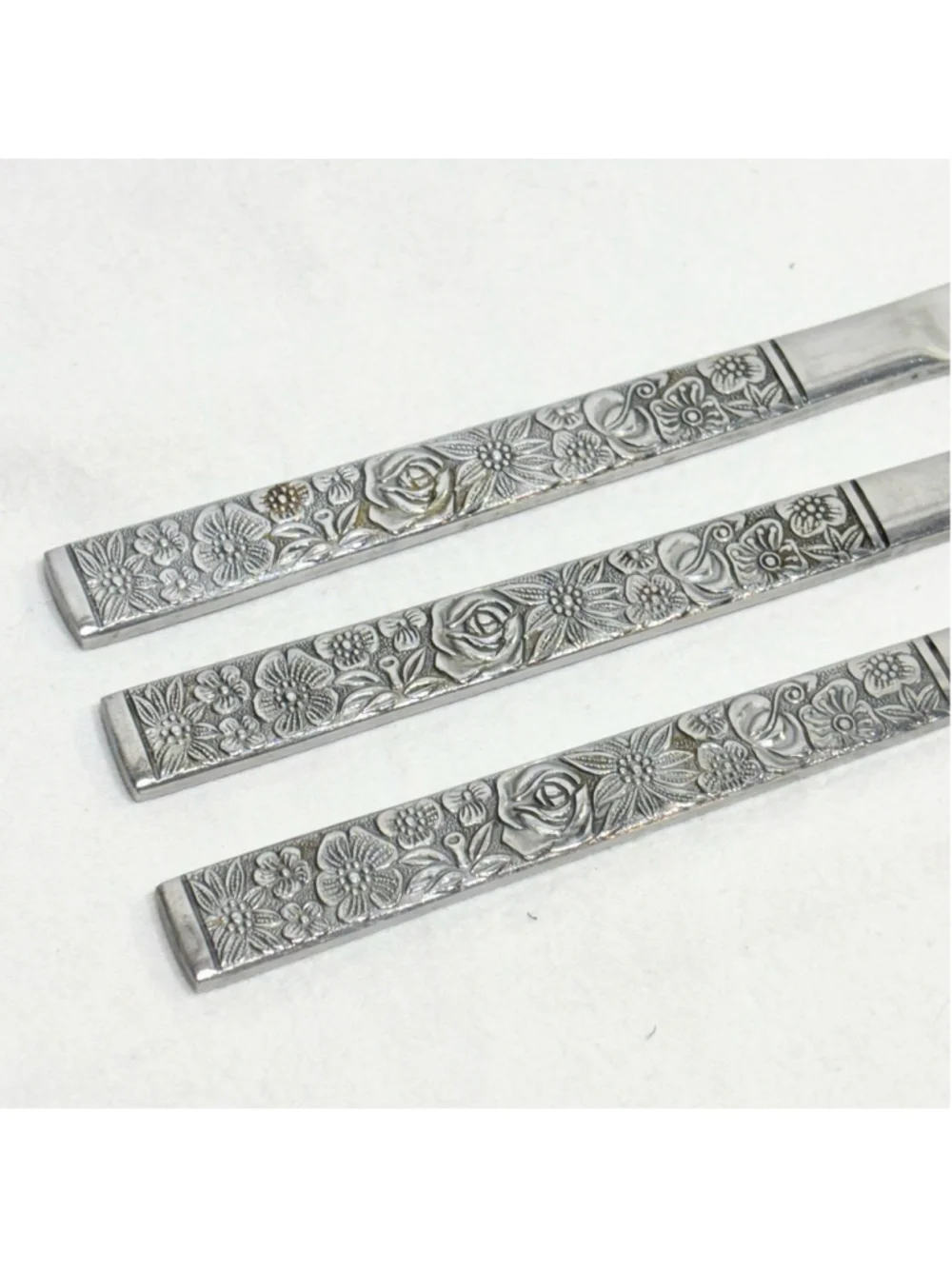 VTG Set of 3 Stainless Steel Japan Floral Rose Handle Dinner Knives Flatware MCM